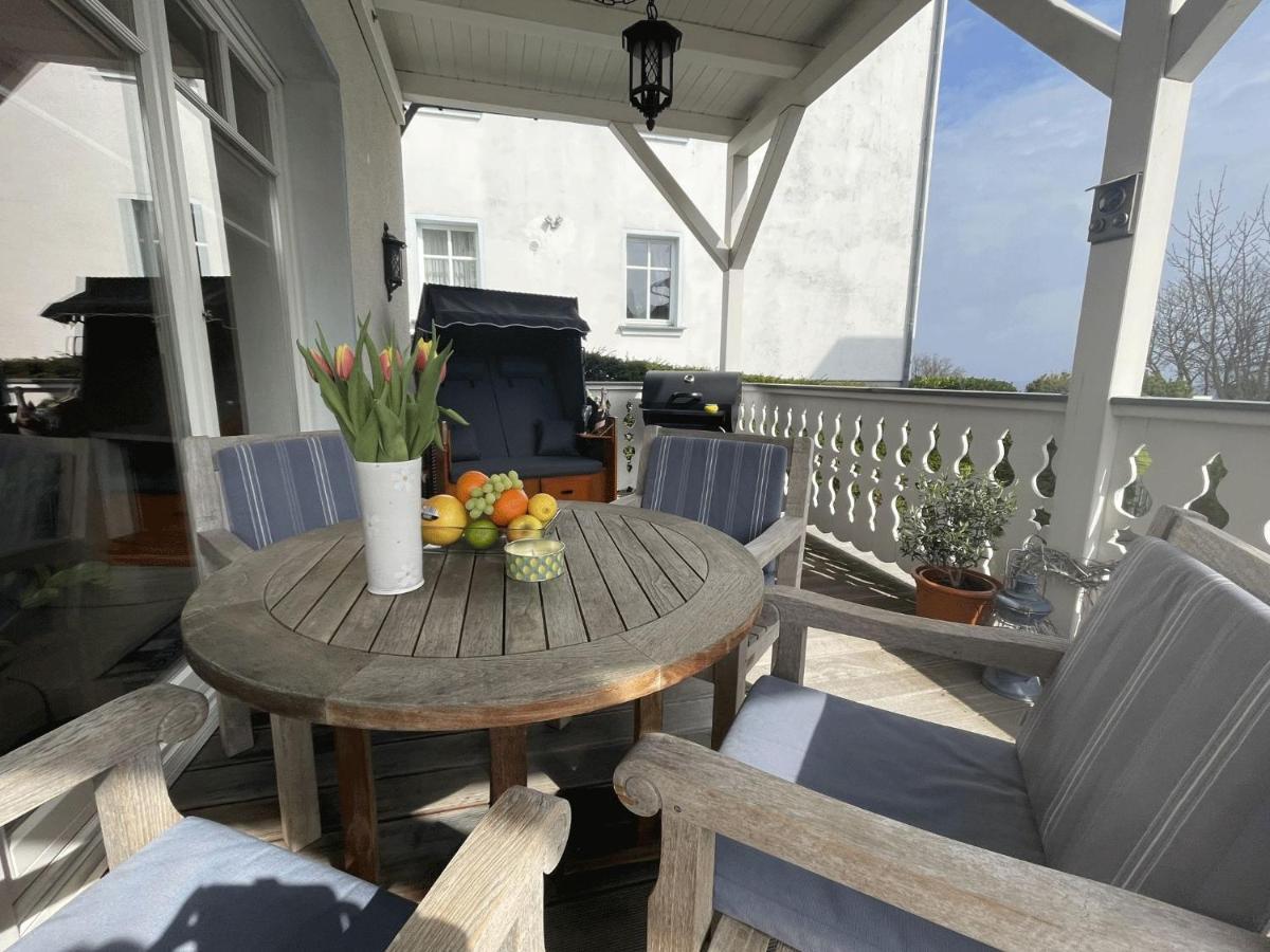 Villa Seestern - Ferienhaus Mit Meerblick Sassnitz Ngoại thất bức ảnh