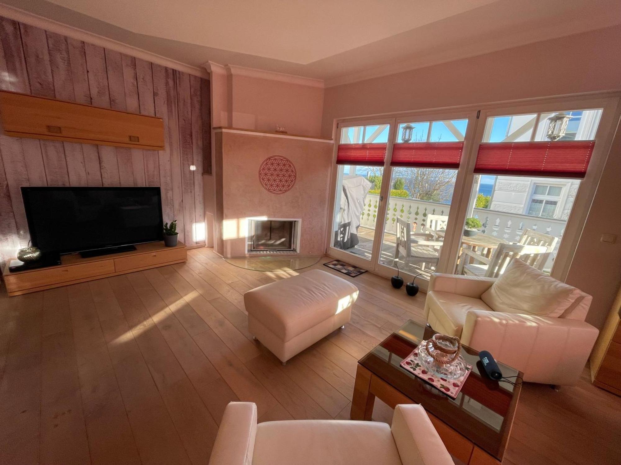 Villa Seestern - Ferienhaus Mit Meerblick Sassnitz Ngoại thất bức ảnh